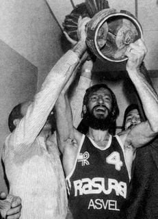 Hommage à « Monsieur Basket »