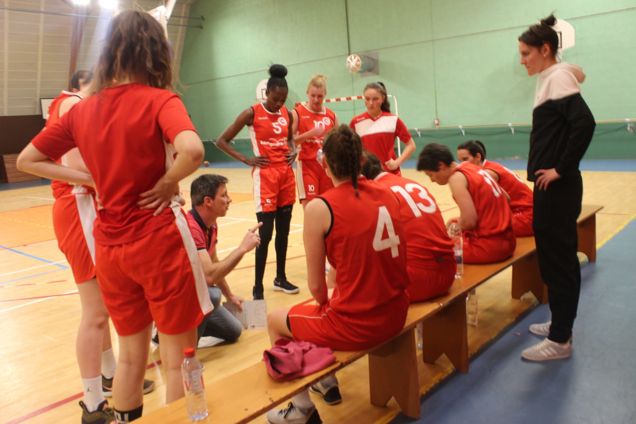 Chauray s&rsquo;impose à Vouneuil Pouzioux et reste leader ! (16ème journée – Pré nationale féminine)