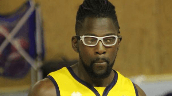 Passé par Poitiers, le basketteur Baidé Baikoua met un terme à sa carrière !