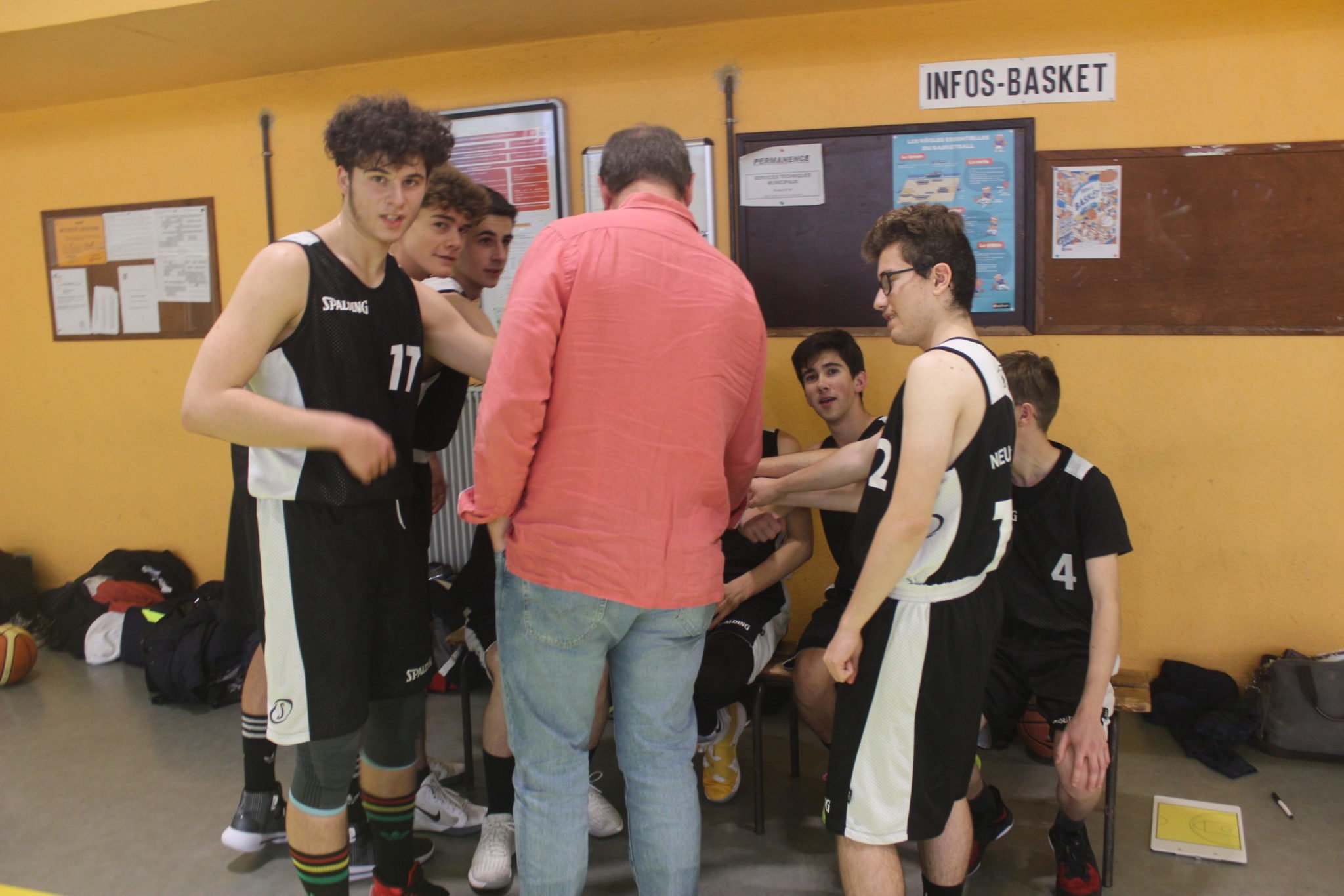 Belle opération des U17M de Neuville ! (Départemental masculin U17 – Division 2)
